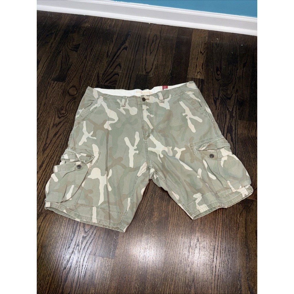 Vintage Chaps Camouflage Cargo Shorts Size 40 10in Inseam Old Money